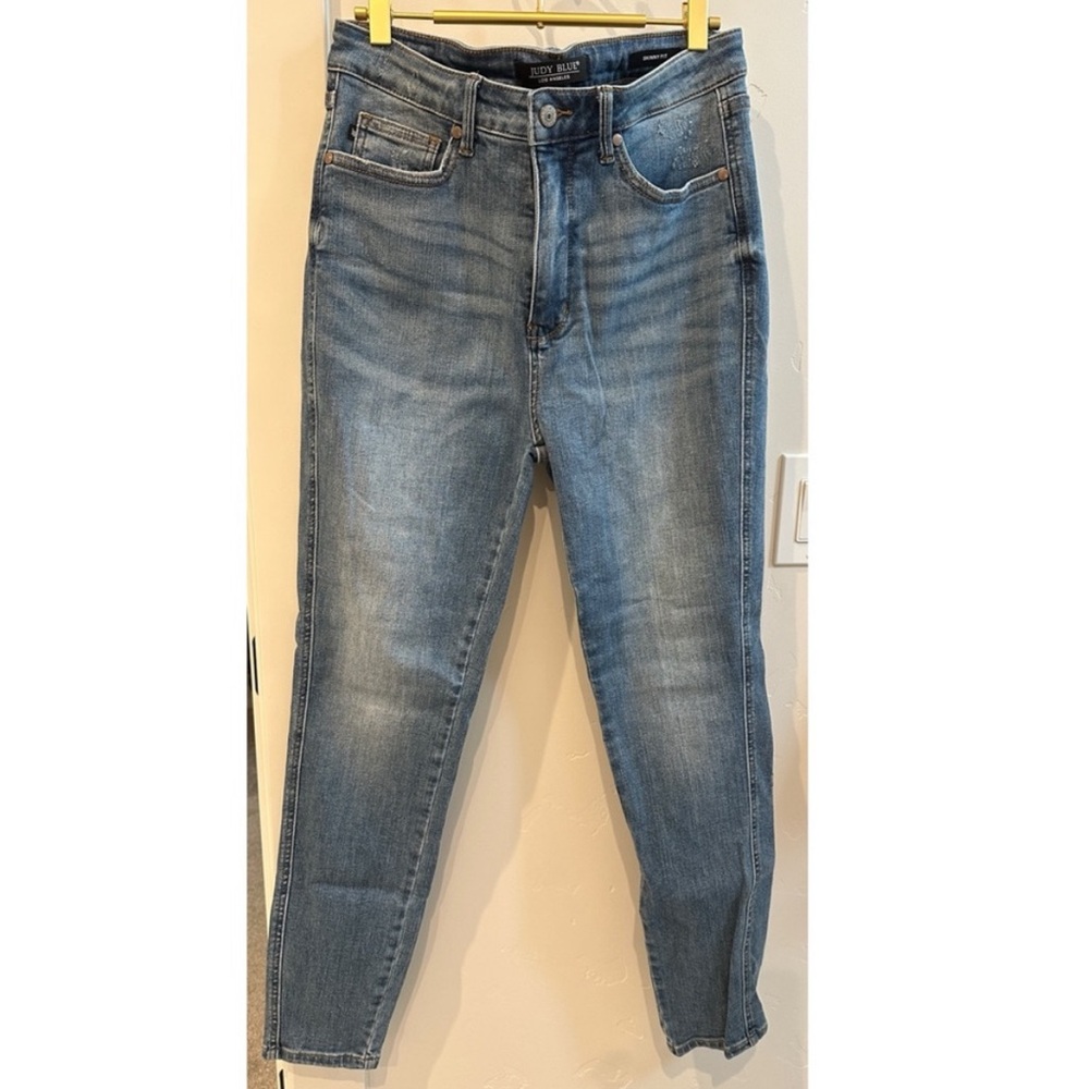 Judy Blue Jeans high rise tummy control vintage wash size 9 / 29 EUC